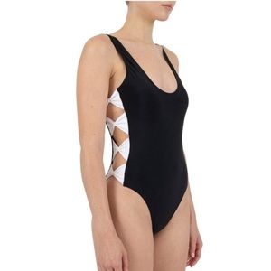 Cyn & Luca Ladies Size Medium Black and White Swimsuit